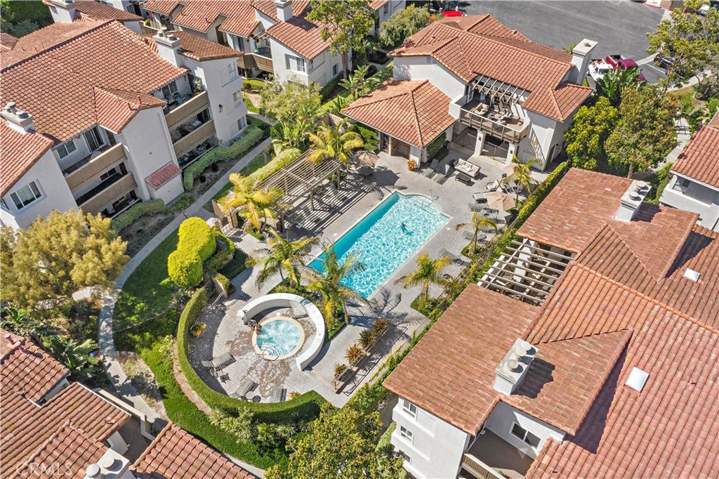 68 c Corniche Drive C
