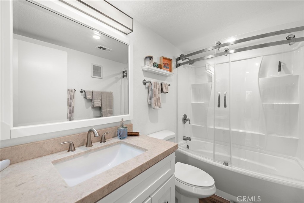 68 c Corniche Drive C