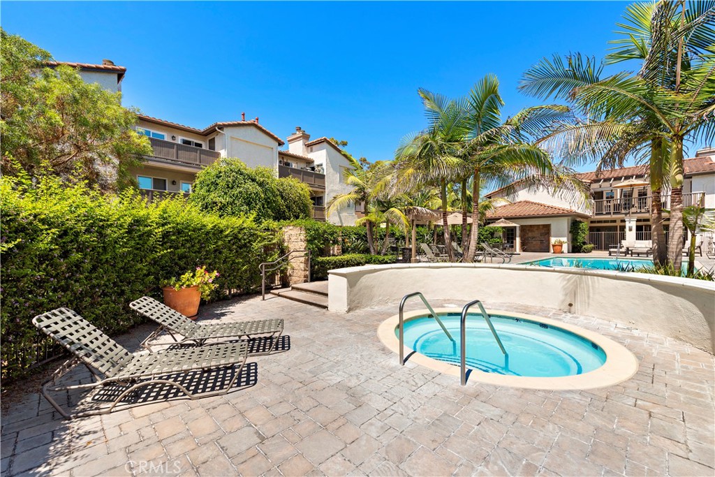 68 c Corniche Drive C