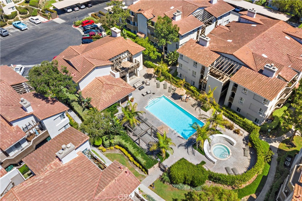 68 c Corniche Drive C