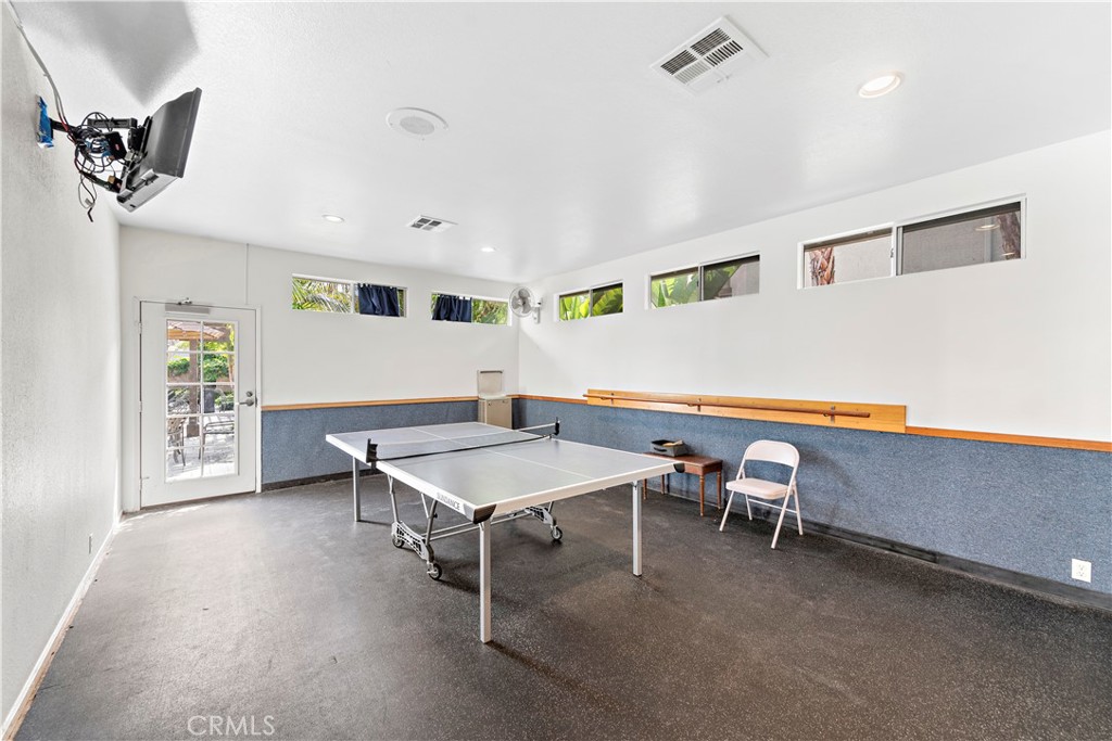 68 c Corniche Drive C