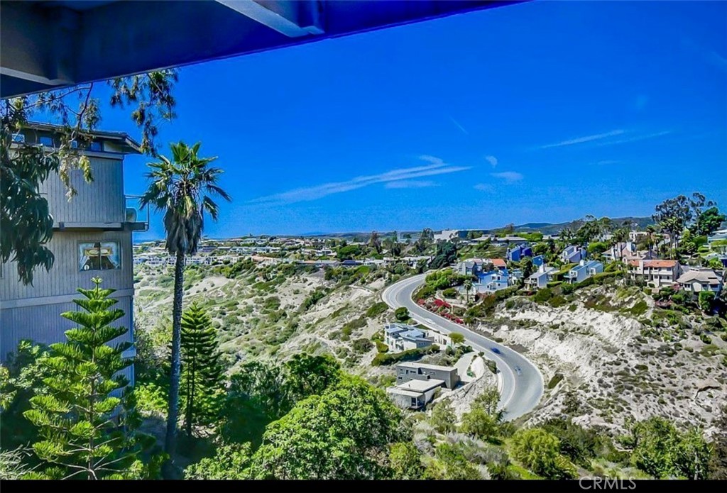 2370 Temple Hills Dr