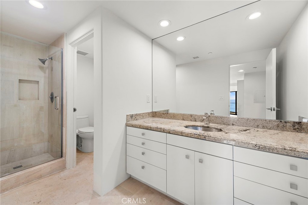 715 Ocean Front