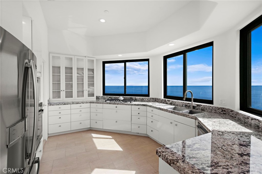 715 Ocean Front
