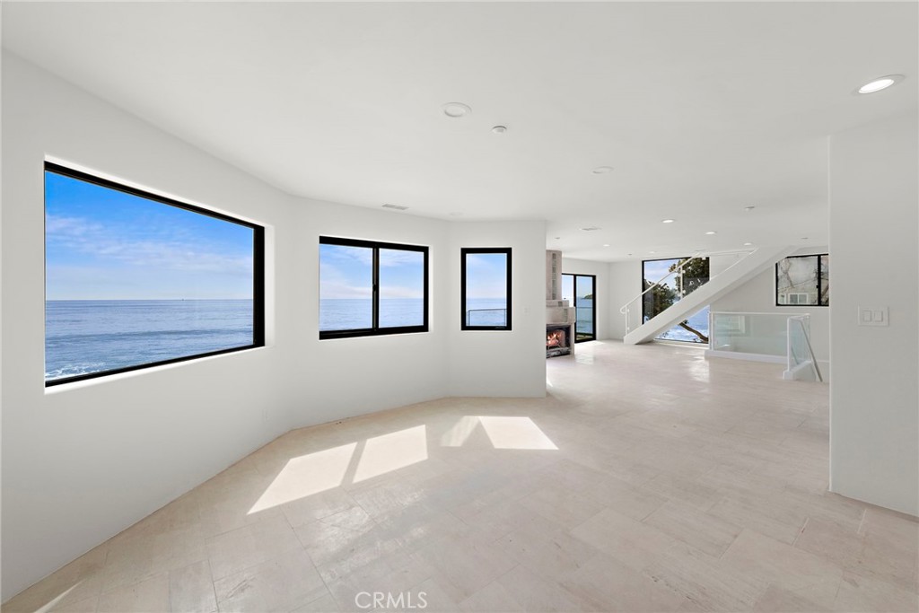715 Ocean Front
