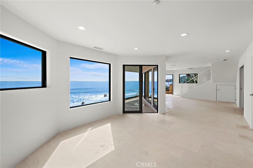 715 Ocean Front