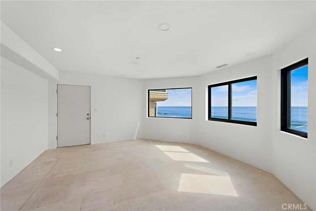715 Ocean Front