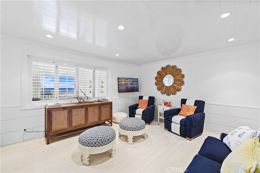 2175 S Coast 13