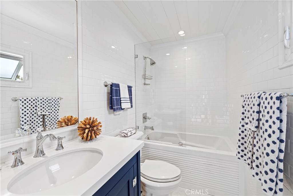 2175 S Coast 13
