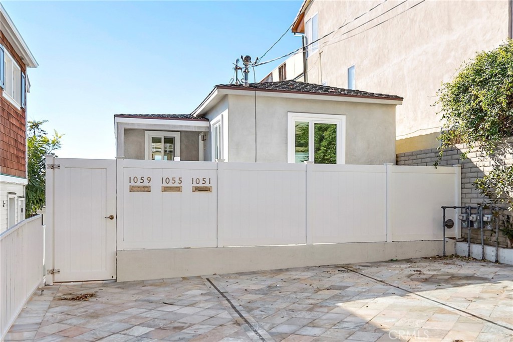 1051 A Gaviota Drive