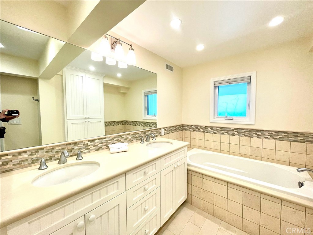 1051 A Gaviota Drive