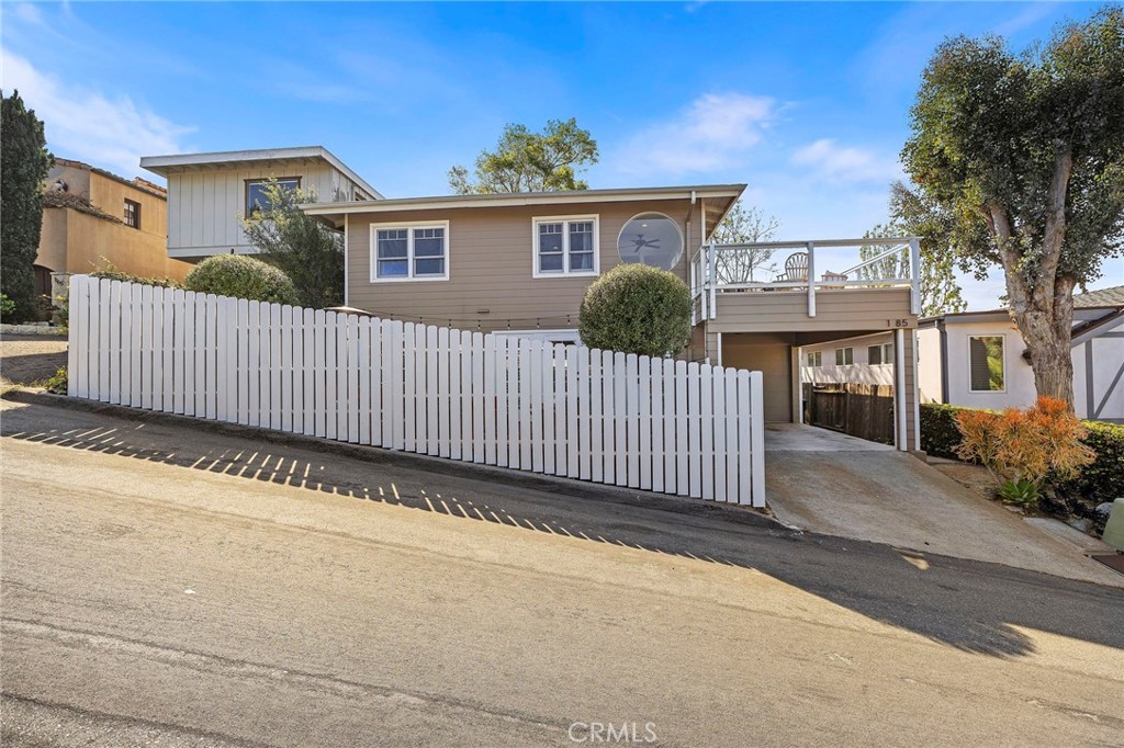 1185 Noria Street