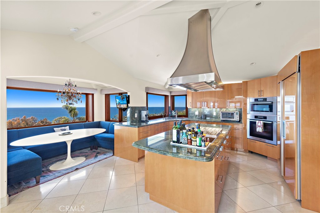 612 Allview Place