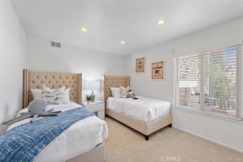 150 Cleo Street 2
