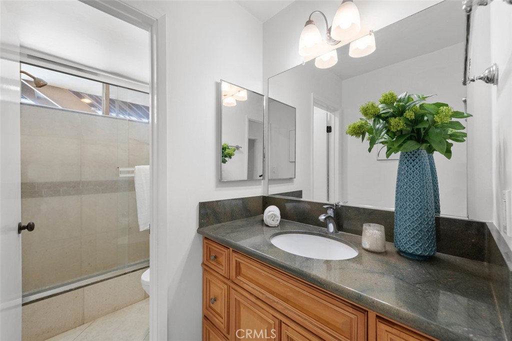 150 Cleo Street 2