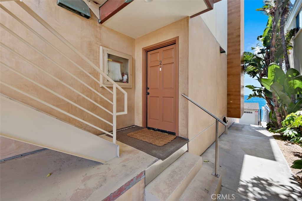 150 Cleo Street 2