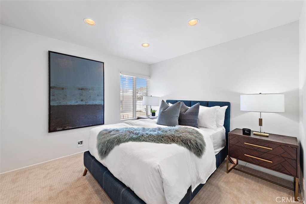 150 Cleo Street 2