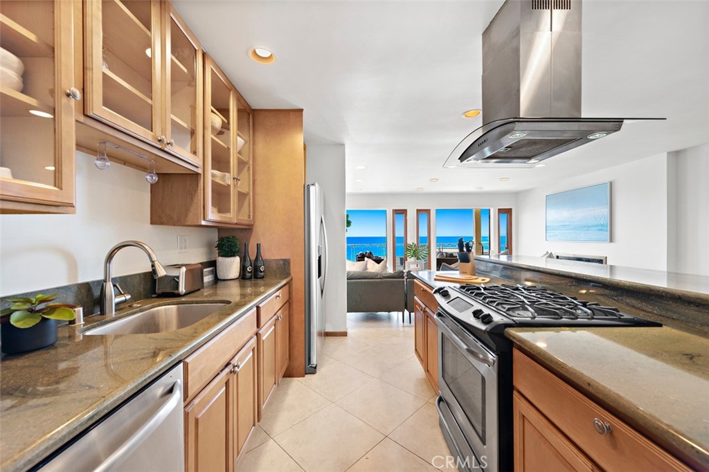 150 Cleo Street 2