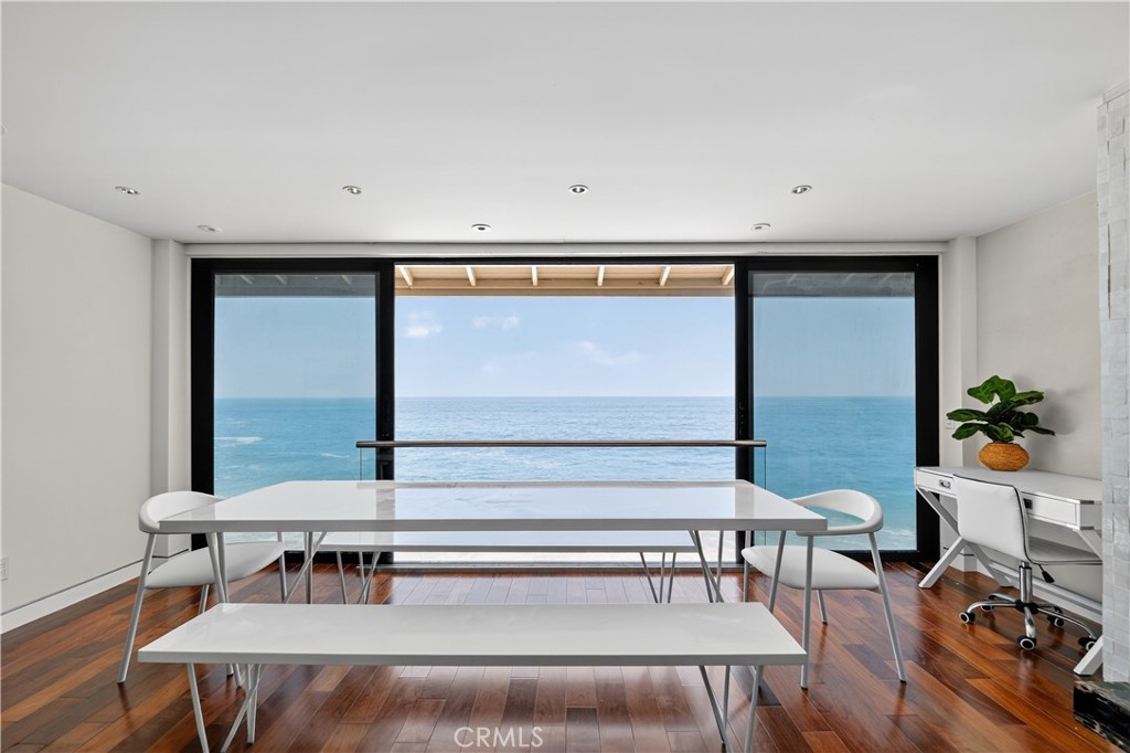 102 Blue Lagoon