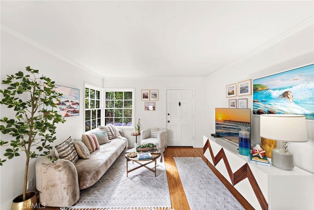 189 Lower Cliff Drive