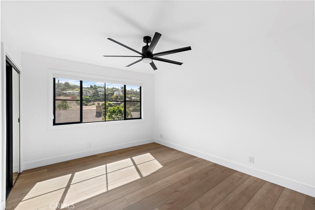 980 Meadowlark Lane