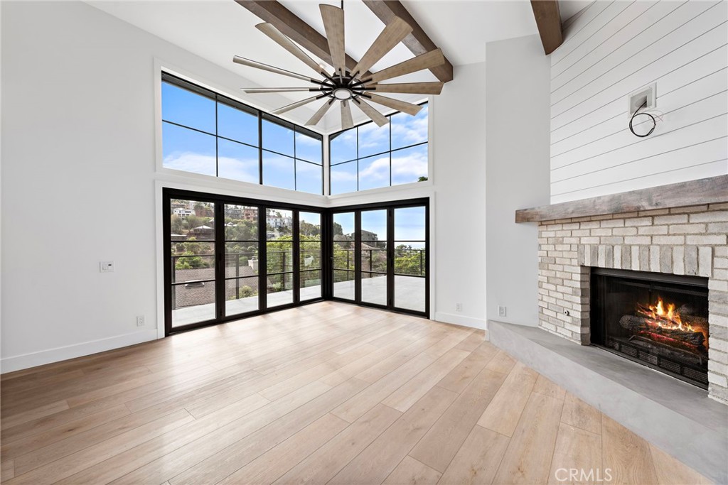 980 Meadowlark Lane