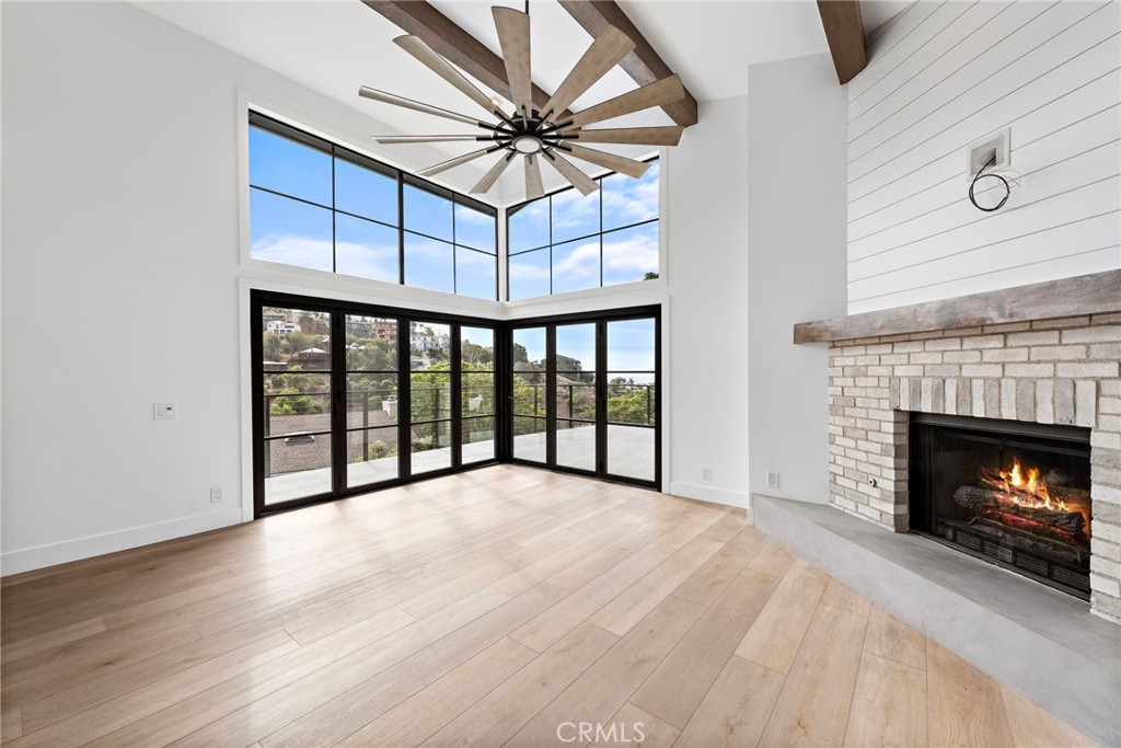 980 Meadowlark Lane