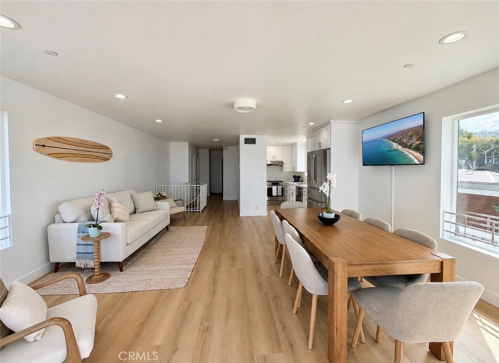 1045 Gaviota Drive B