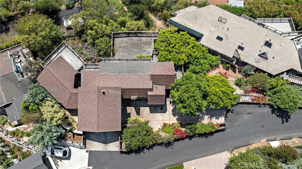 2147 Crestview