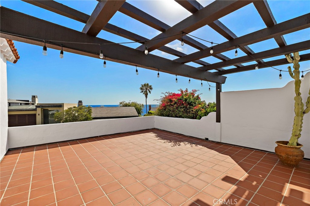 4 Camel Point Drive
