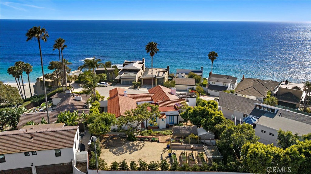 4 Camel Point Drive