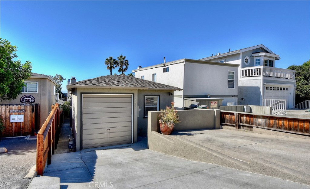 445 BENT Street