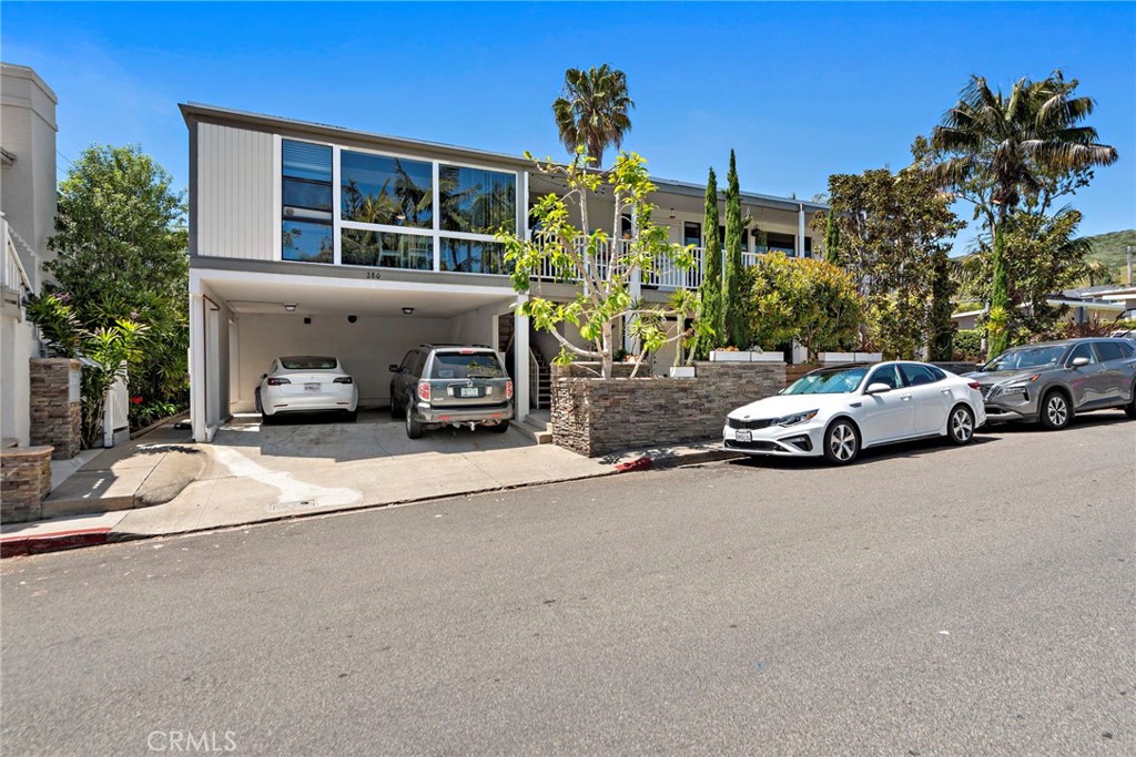 280 Aster Street 1