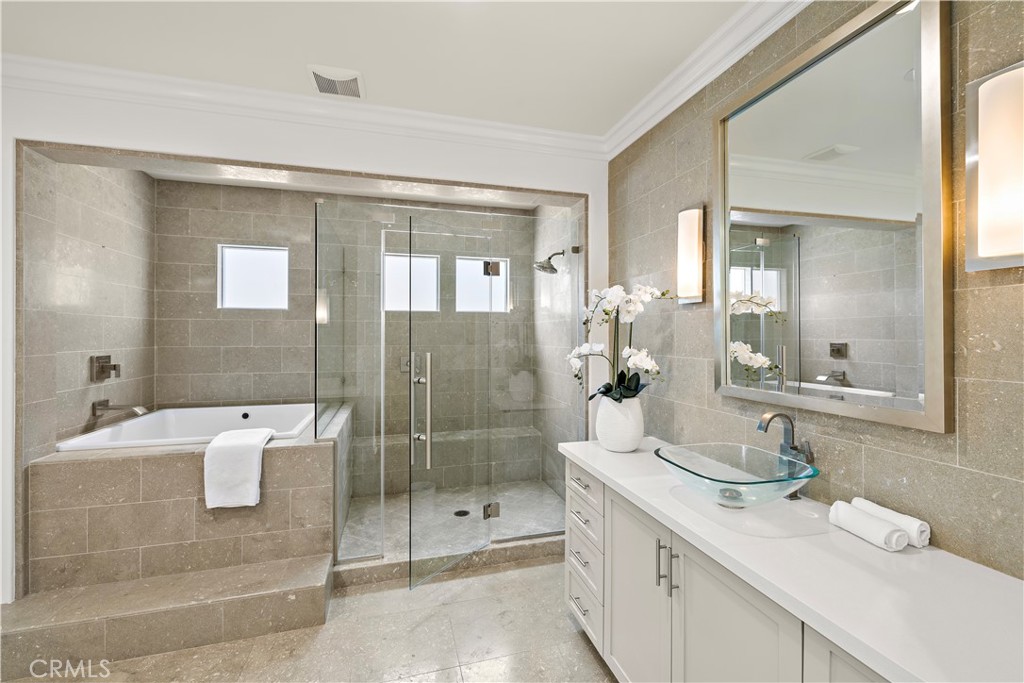 14 Anacapa Lane