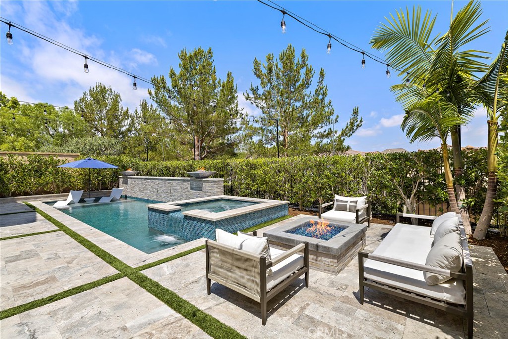 14 Anacapa Lane
