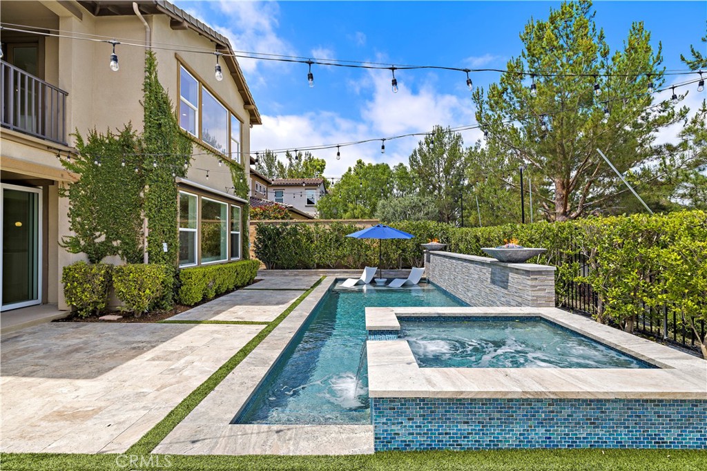 14 Anacapa Lane