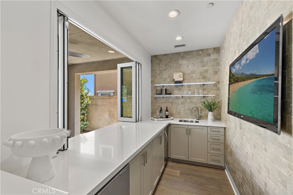 14 Anacapa Lane