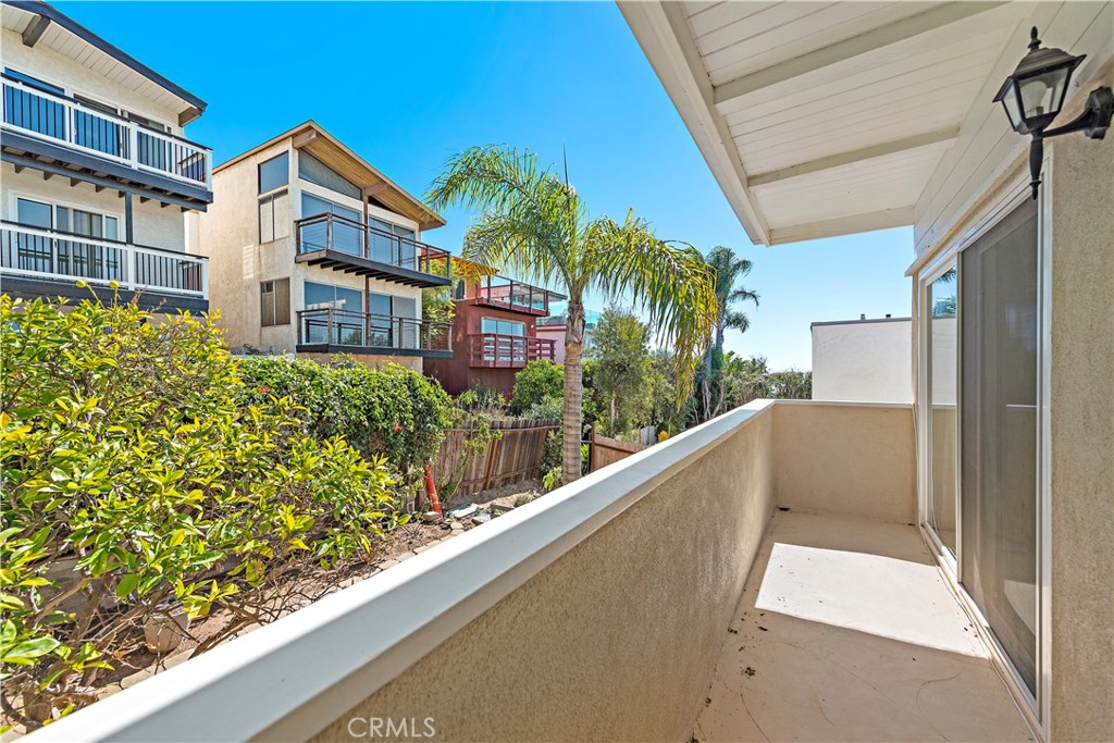 882 Acapulco Street