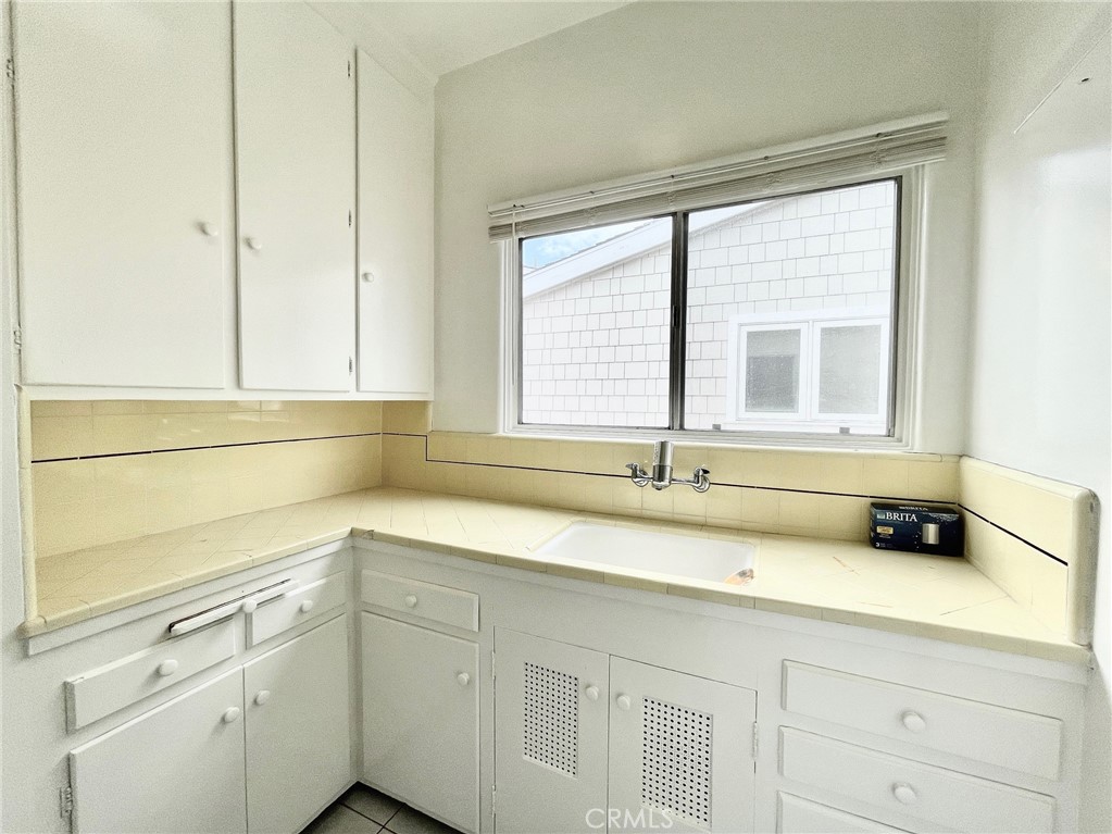 364 Cliff Drive 7