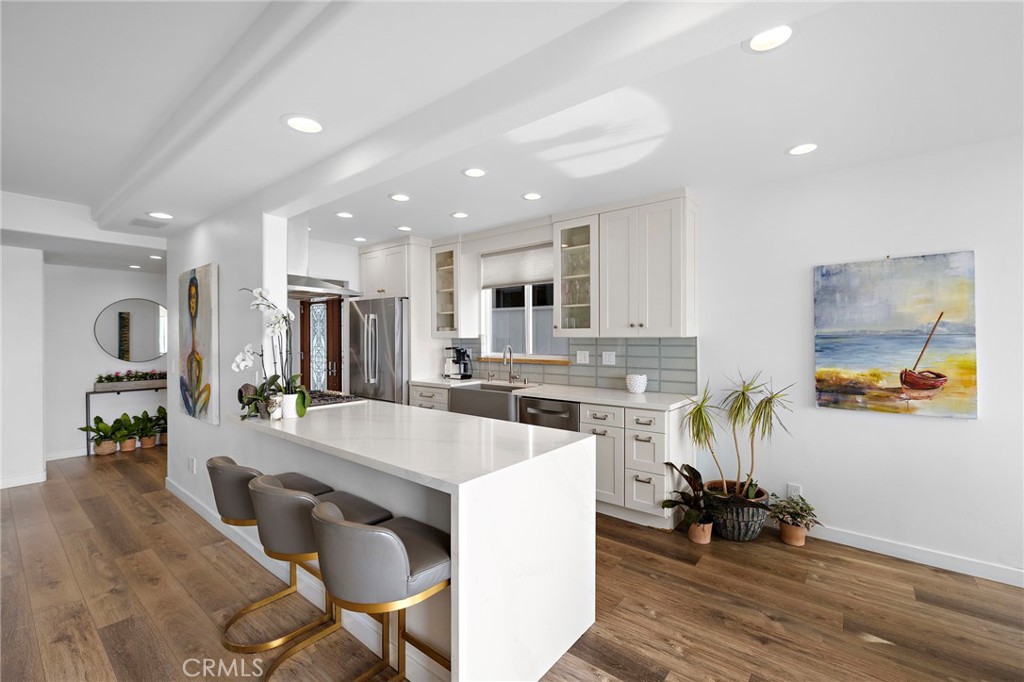 2609 Victoria Drive
