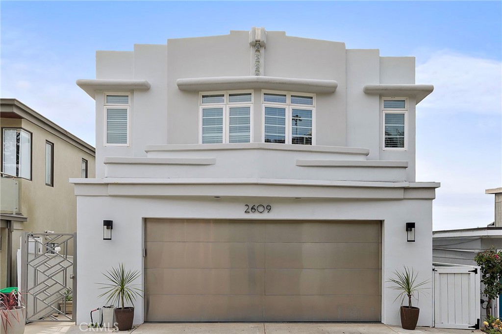 2609 Victoria Drive