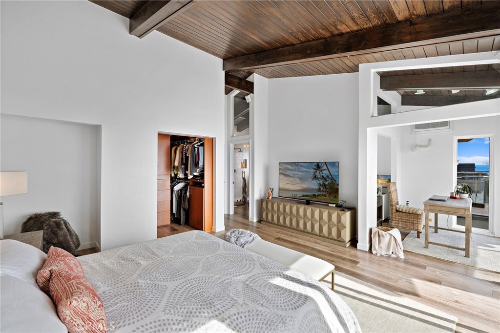 2609 Victoria Drive