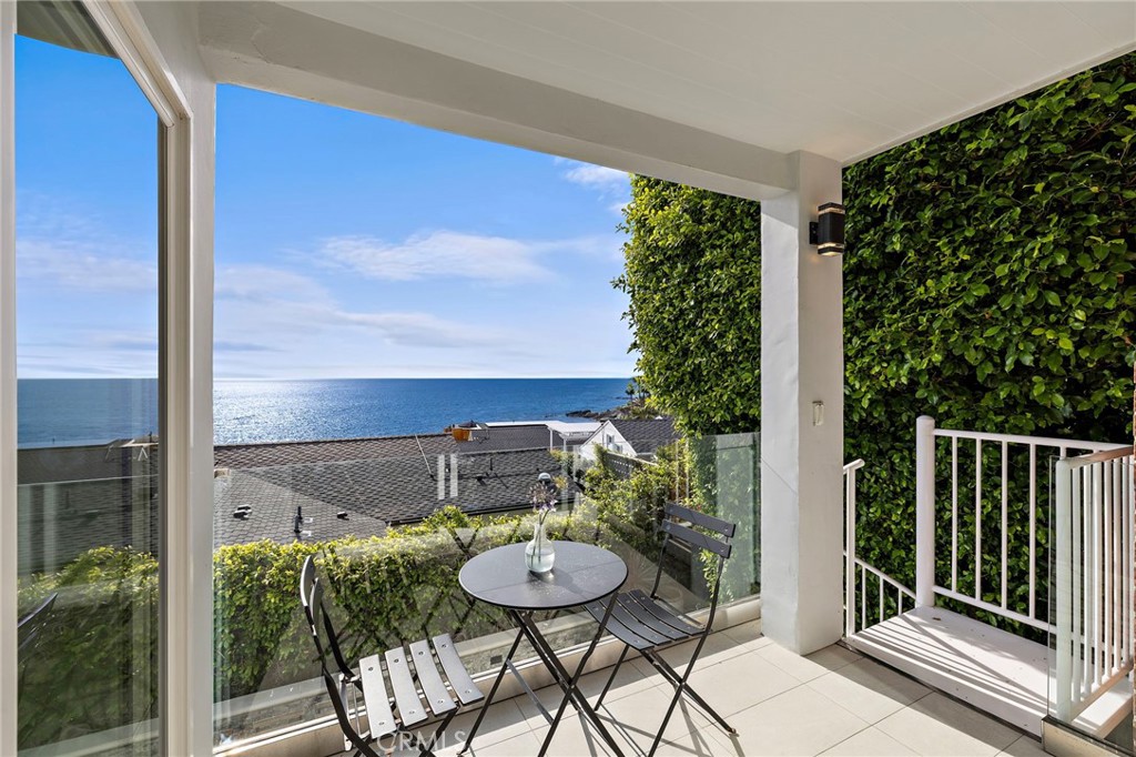 2609 Victoria Drive