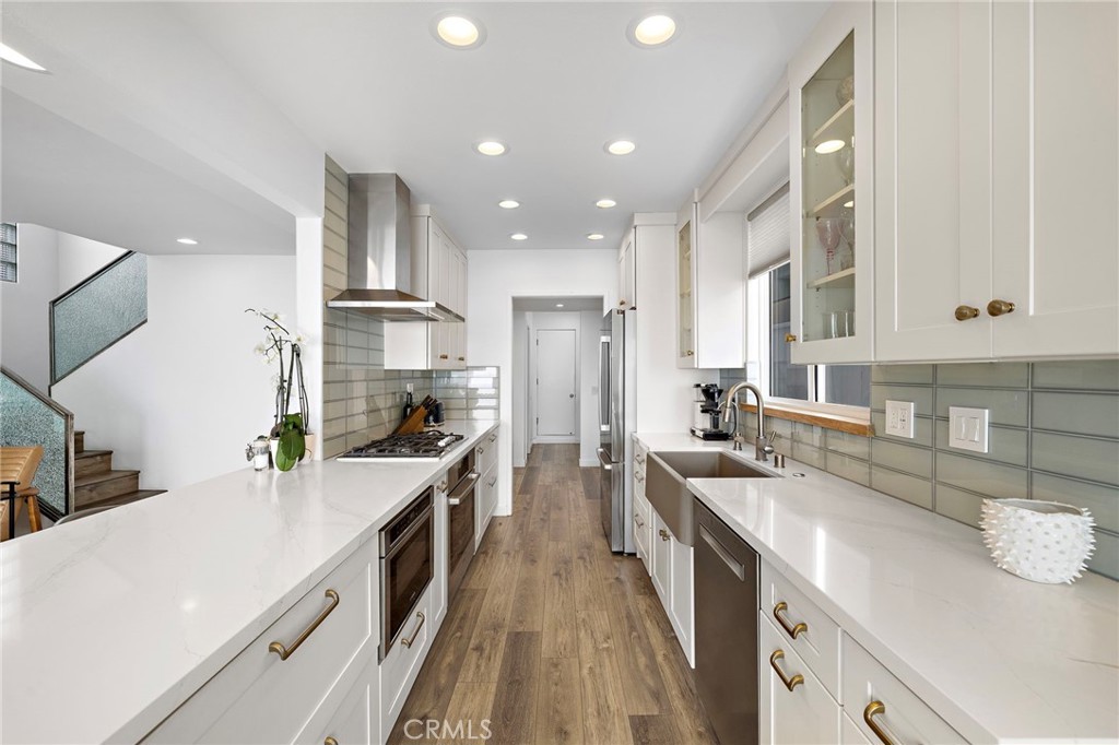 2609 Victoria Drive