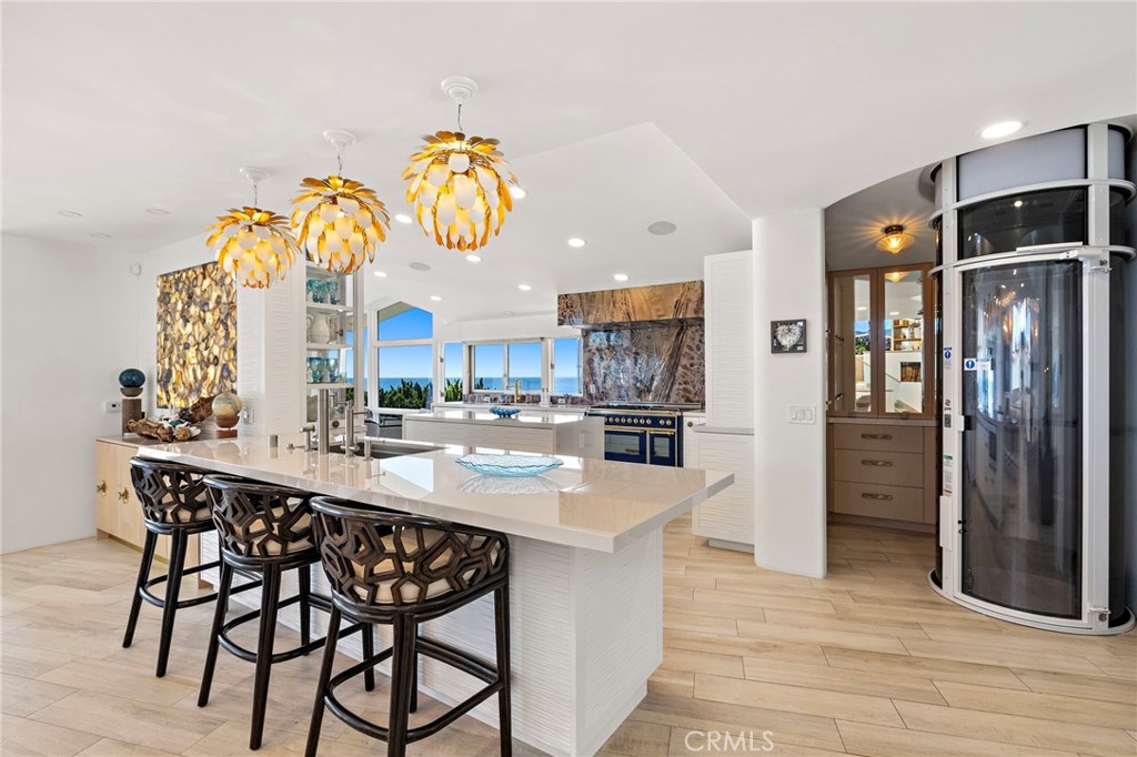 594 Cliff Drive
