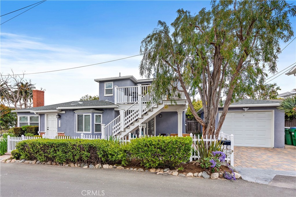 1466 Randall Way