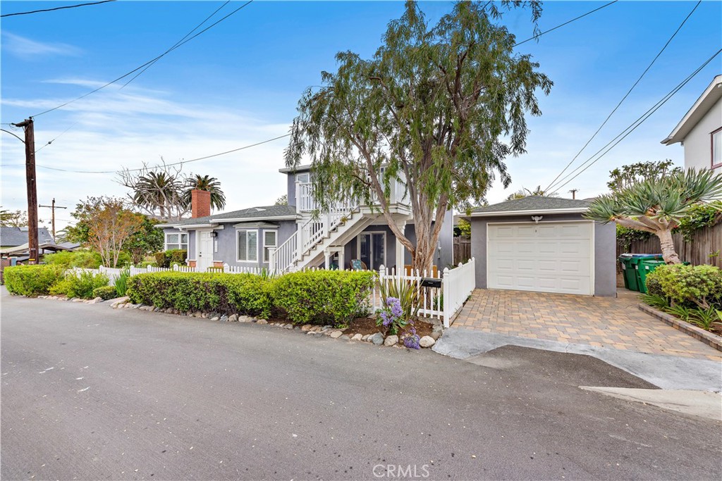 1466 Randall Way