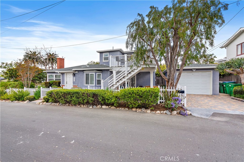 1466 Randall Way
