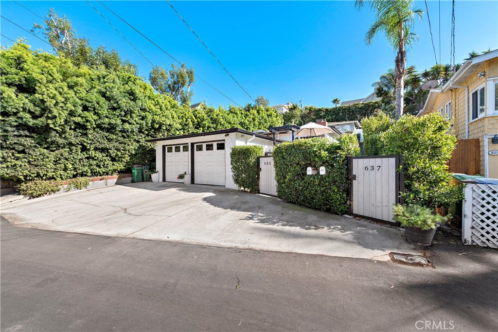 637 Saint Anns Drive