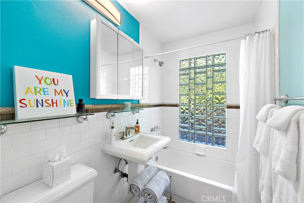 637 Saint Anns Drive